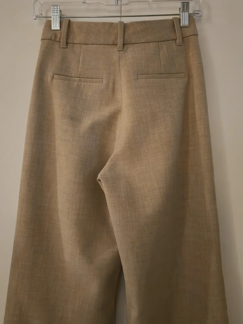 Aritzia The Effortless Pants Wide-Leg Linen-Blend Trousers in Beige